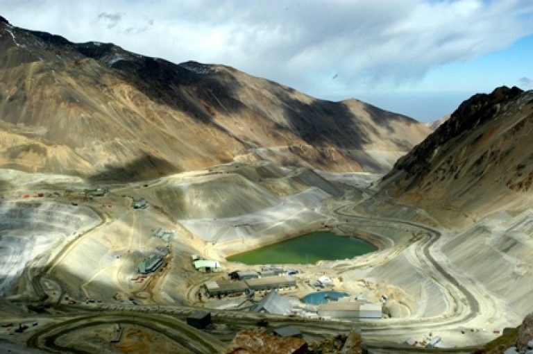 Corte Suprema confirma multa para Minera Anglo American por daño ambiental. Deberá pagar $ 600 millones