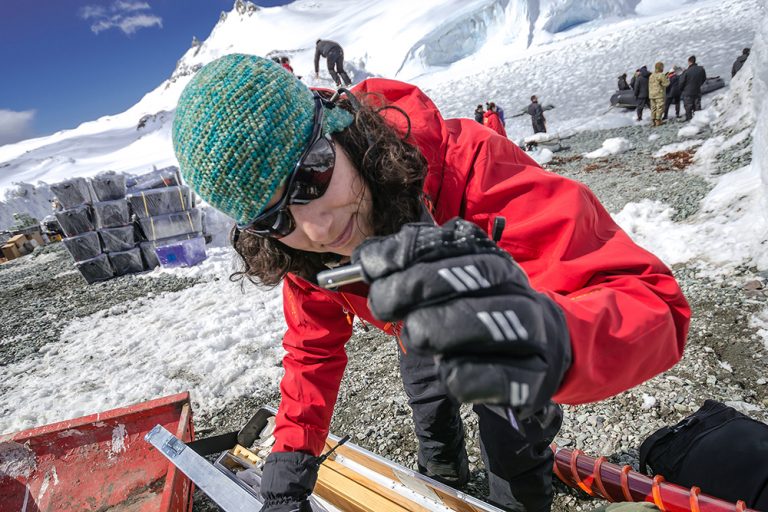 Abierta convocatoria para postular a Feria Escolar Antártica