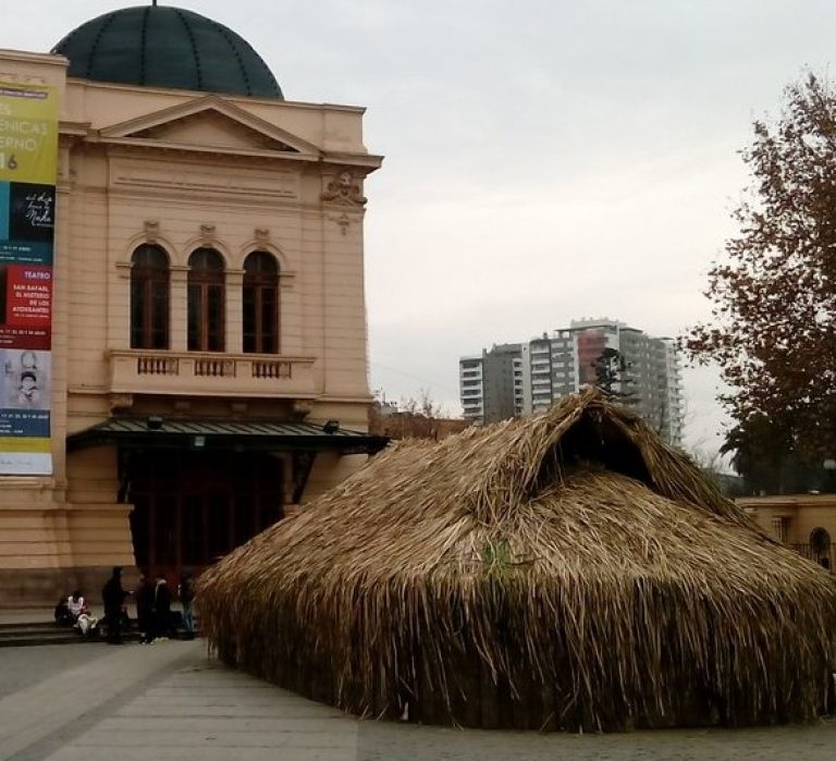 Ñuke” (madre en mapuzungun), teatro dirigido por Paula González y escrito por David Arancibia en Estación Mapocho