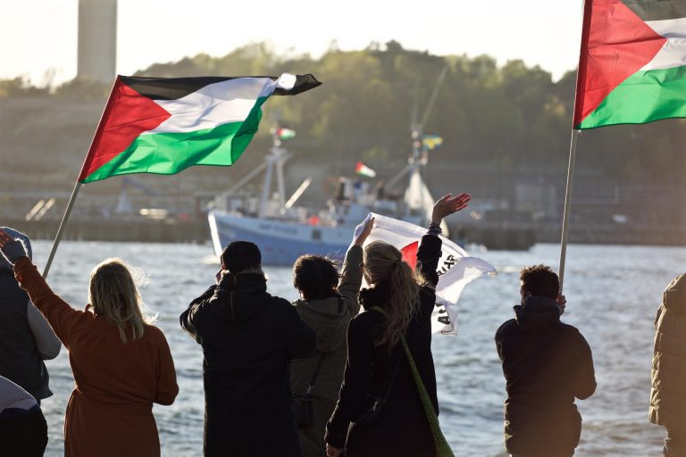 Dos mujeres Chileno-Suecas se embarcan en Flotilla «Ship to Gaza» para apoyar a Palestina