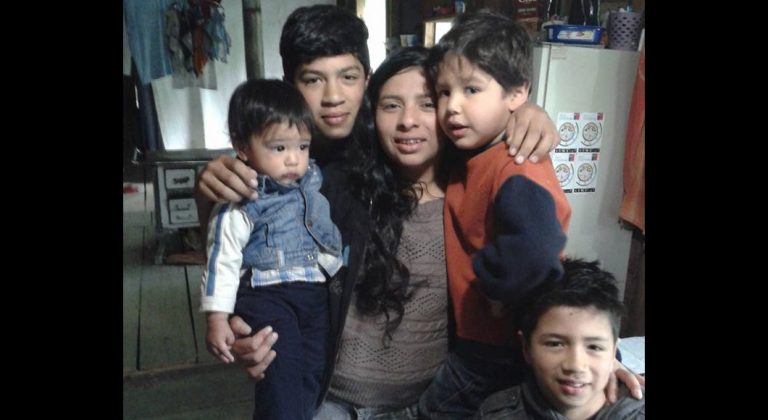 Médico especialista cuestiona autopsia a activista Mapuche muerta cuando se oponía a empresa eléctrica