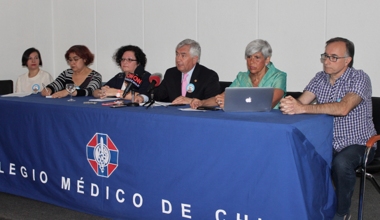 Quieren poner freno al Lobby de las tabacaleras en Chile. Organizaciones médicas, académicas y sociales