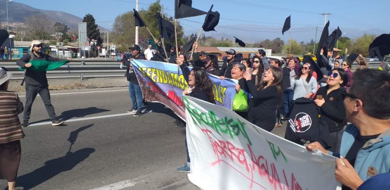 Audio y Nota / Represión a protestas pacíficas por crisis hídrica y conflictos socio ambientales en Provincia de Petorca