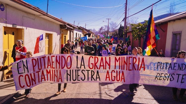 Luego de protesta contra minera Viscachitas en Putaendo, militares generan fuerte y masiva presencia