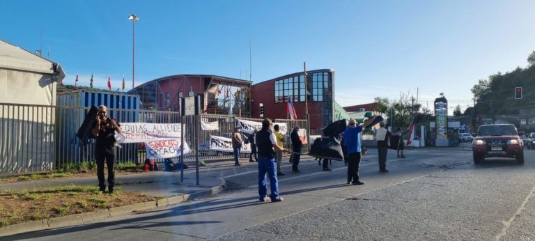 Trabajadores del salmón: Tripulantes apoyan demandas de sindicato de naviera ORCA que trabaja para salmoneras