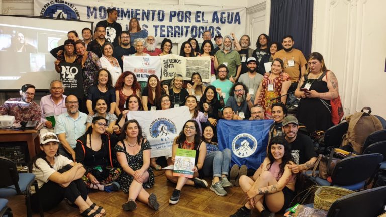 Movimiento por el Agua y los Territorios rechaza «Acuerdo por Chile» que intenta crear nueva Constitución