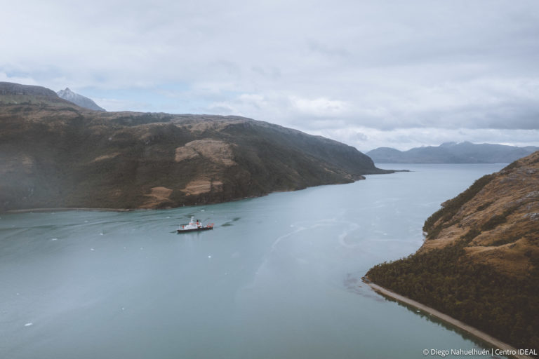 En fiordos de la Patagonia expedición chileno-alemana estudia el cambio climático