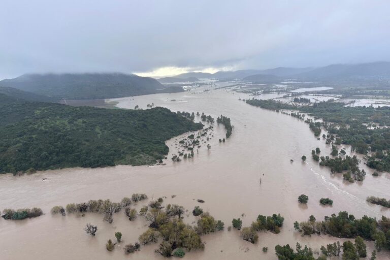 Proyectan lluvias sobre lo normal durante este invierno e informan sobre aumento de desbordes de ríos  